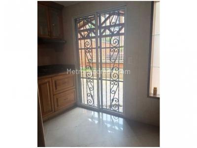 Casa de 5 alcobas en venta en Loma De Los Bernal, Medellín, 180 m² · foto 7 de 20