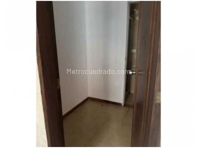 Casa de 5 alcobas en venta en Loma De Los Bernal, Medellín, 180 m² · foto 8 de 20