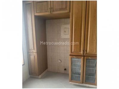 Casa de 5 alcobas en venta en Loma De Los Bernal, Medellín, 180 m² · foto 9 de 20