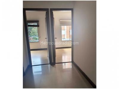 Casa de 5 alcobas en venta en Loma De Los Bernal, Medellín, 180 m² · foto 18 de 20