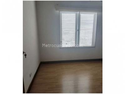 Casa de 5 alcobas en venta en Loma De Los Bernal, Medellín, 180 m² · foto 19 de 20
