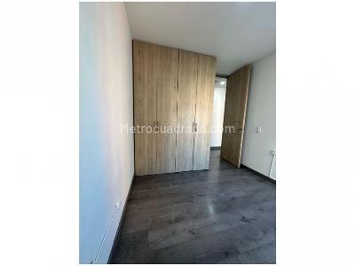 Apartamento en venta en Los Colores, Medellín · foto 7 de 20