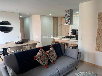 Apartamento en venta en Loma De Las Brujas, Envigado · foto 4 de 6