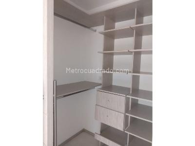 Apartamento de 1 alcoba en venta en Llanogrande, Rionegro, 64 m² · foto 2 de 14