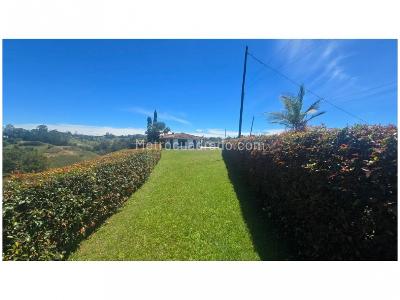 Casa de 4 alcobas en venta en Vereda Los Pinos, Rionegro · foto 4 de 13