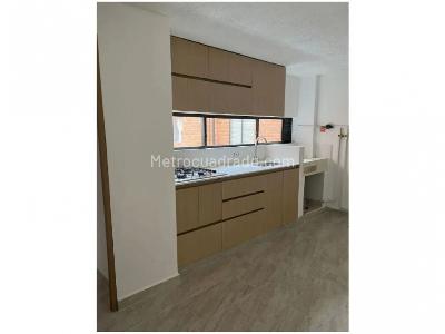 Apartamento en venta en Loma Del Escobero, Envigado · foto 2 de 18