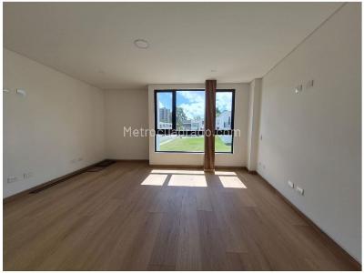 Casa de 4 alcobas en venta en Llanogrande, Rionegro, 300 m² · foto 16 de 20