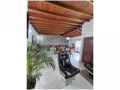 Casa de 5 alcobas en venta en Laureles, Medellín, 212 m² · foto 8 de 20