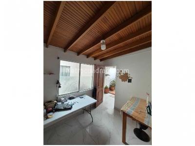 Casa de 5 alcobas en venta en Laureles, Medellín, 212 m² · foto 18 de 20