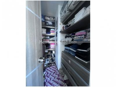 Apartamento de 2 alcobas en venta en Las Lomitas, Sabaneta, 105 m² · foto 10 de 12
