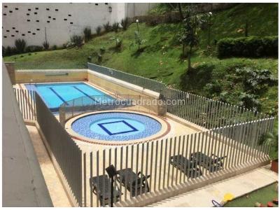 Apartamento de 3 alcobas en venta en Las Lomitas, Sabaneta, 121 m² · foto 2 de 19
