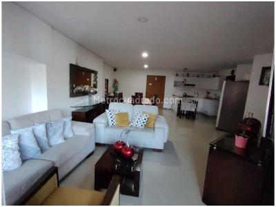 Apartamento de 3 alcobas en venta en Las Lomitas, Sabaneta, 121 m² · foto 9 de 19