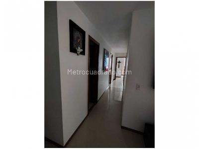 Apartamento de 3 alcobas en venta en Las Lomitas, Sabaneta, 121 m² · foto 12 de 19