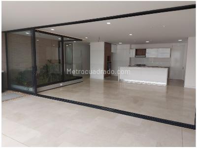 Apartamento de 3 alcobas en venta en Santa Maria De Los Angeles, Medellín, 205 m² · foto 4 de 12