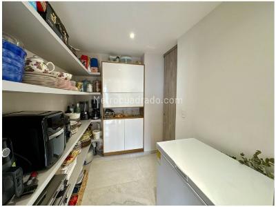 Apartamento de 3 alcobas en venta en San Lucas, Medellín, 180 m² · foto 12 de 20