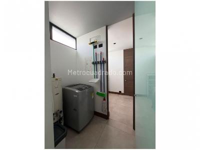 Apartamento de 3 alcobas en venta en San Lucas, Medellín, 130 m² · foto 16 de 16