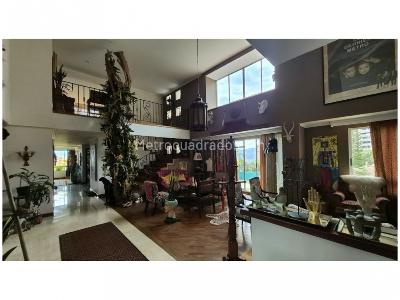 Apartamento de 3 alcobas en venta en La Calera, Medellín, 370 m² · foto 3 de 20