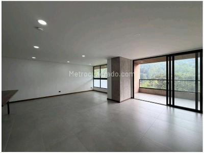 Apartamento de 2 alcobas en venta en Altos Del Poblado, Medellín, 142 m² · foto 4 de 11