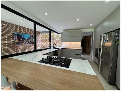 Casa en venta en Alto De Las Palmas, Envigado · foto 9 de 20