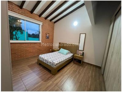 Casa de 3 alcobas en venta en Loma De Las Brujas, Envigado, 145 m² · foto 7 de 14