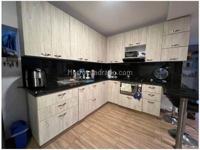 Casa de 3 alcobas en venta en Loma De Las Brujas, Envigado, 145 m² · foto 8 de 14