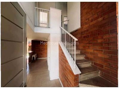 Casa de 4 alcobas en venta en La Estrella, Itagüí, 167 m² · foto 2 de 20
