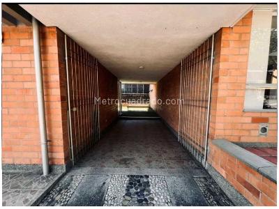 Casa de 4 alcobas en venta en La Estrella, Itagüí, 167 m² · foto 17 de 20