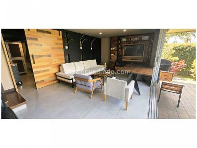 Casa de 3 alcobas en venta en San Lucas, Envigado, 240 m² · foto 12 de 20