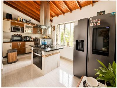 Apartamento de 2 alcobas en venta en Laureles, Medellín, 163 m² · foto 4 de 14