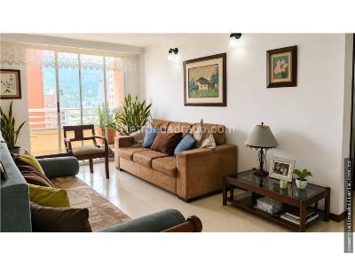 Apartamento de 3 alcobas en venta en Loma De Los Bernal, Medellín, 90 m² · foto 3 de 17