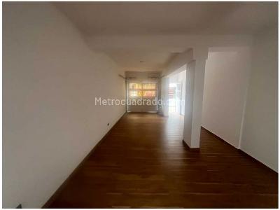 Casa de 5 alcobas en venta en Santa Teresita, Medellín, 203 m² · foto 9 de 16