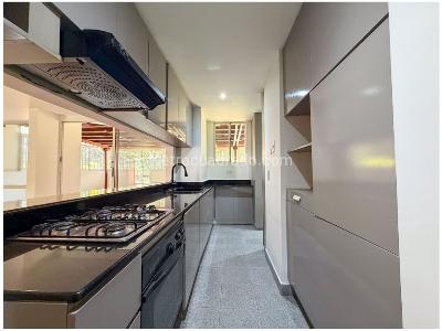 Apartamento en venta en Los Balsos, Medellín · foto 5 de 16