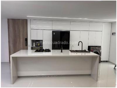 Apartamento de 3 alcobas en venta en Las Palmas, Medellín, 75 m² · foto 7 de 8