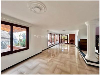 Apartamento de 3 alcobas en venta en El Tesoro, Medellín, 165 m² · foto 5 de 20
