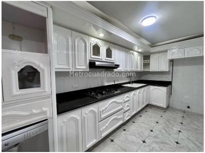 Apartamento de 3 alcobas en venta en El Tesoro, Medellín, 165 m² · foto 8 de 20