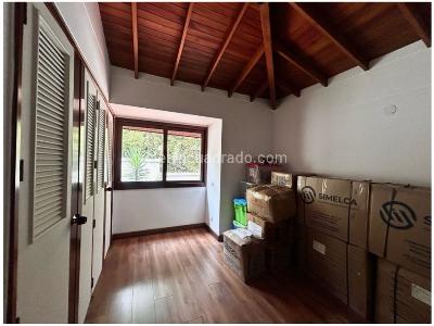Apartamento de 3 alcobas en venta en El Tesoro, Medellín, 165 m² · foto 12 de 20
