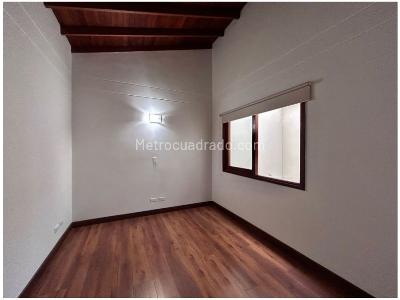 Apartamento de 3 alcobas en venta en El Tesoro, Medellín, 165 m² · foto 15 de 20