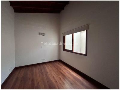 Apartamento de 3 alcobas en venta en El Tesoro, Medellín, 165 m² · foto 16 de 20