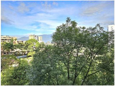 Apartamento en venta en Los Balsos, Medellín · foto 2 de 13