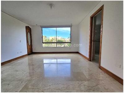 Apartamento en venta en Los Balsos, Medellín · foto 5 de 13