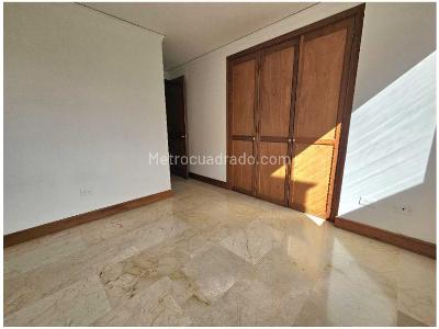 Apartamento en venta en Los Balsos, Medellín · foto 9 de 13