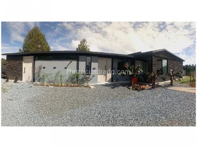 Casa de 3 alcobas en venta en Alto Del Escobero, Envigado, 260 m² · foto 9 de 18