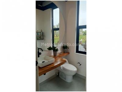 Casa de 3 alcobas en venta en Alto Del Escobero, Envigado, 260 m² · foto 17 de 18