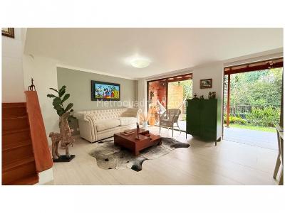 Casa de 3 alcobas en venta en Terrazina, Envigado, 220 m² · foto 2 de 20