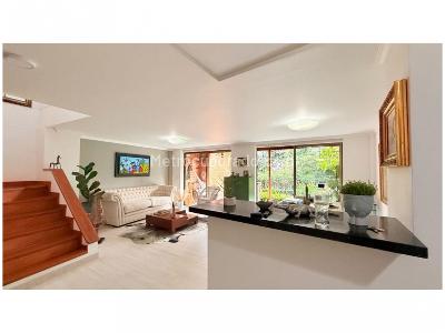 Casa de 3 alcobas en venta en Terrazina, Envigado, 220 m² · foto 6 de 20