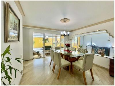 Casa de 4 alcobas en venta en Las Palmas, Medellín, 360 m² · foto 2 de 20