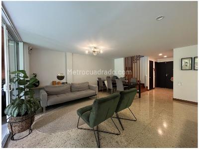 Casa de 3 alcobas en venta en Tv Superior, Medellín, 210 m² · foto 6 de 20