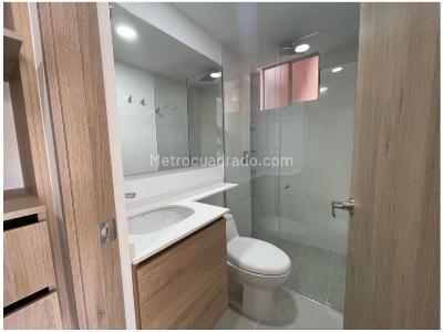 Apartamento de 2 alcobas en venta en Sabaneta, Sabaneta, 69 m² · foto 6 de 8