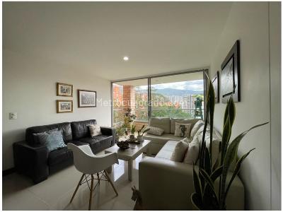 Apartamento en venta en El Campestre, Medellín · foto 2 de 13