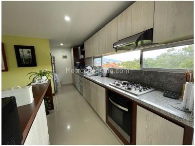 Apartamento en venta en El Campestre, Medellín · foto 4 de 13